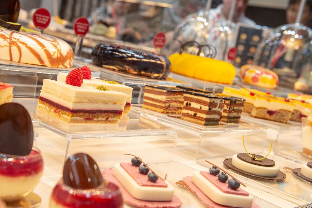 Baked goods are sensitive products that need safe packaging.