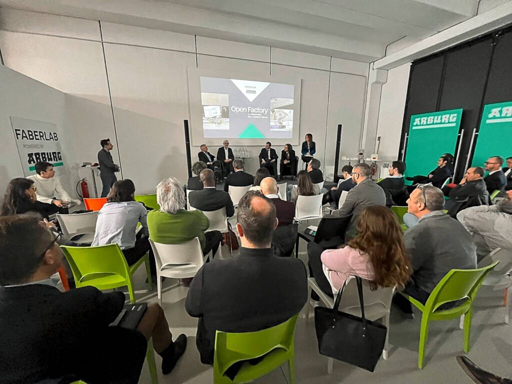 The range of services on offer from the "Faberlab powered by Arburg" Additive Center was presented to the guests in detail during the opening ceremony.